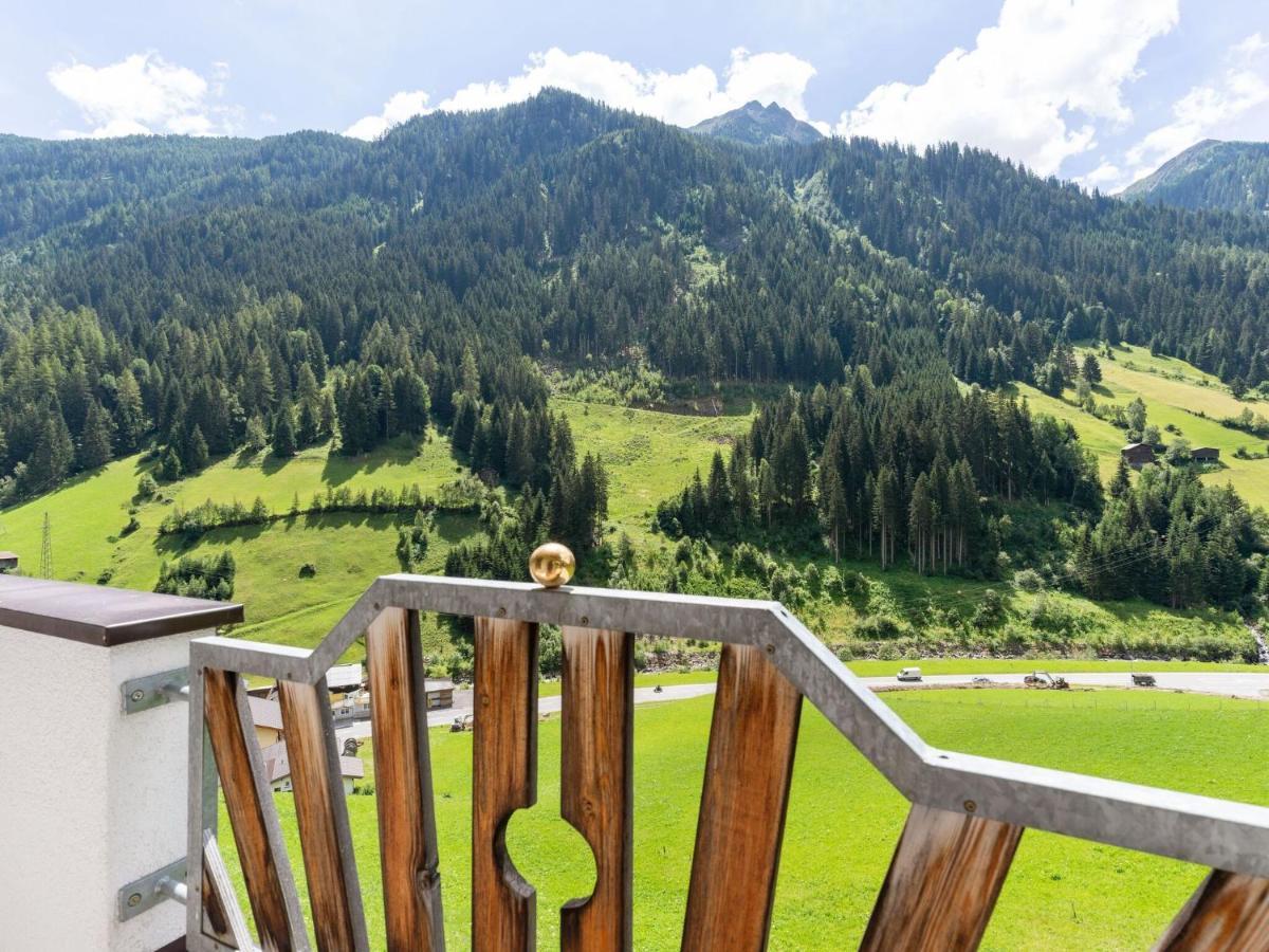 Land On The Kppl Mountain Chains Kappl  Esterno foto